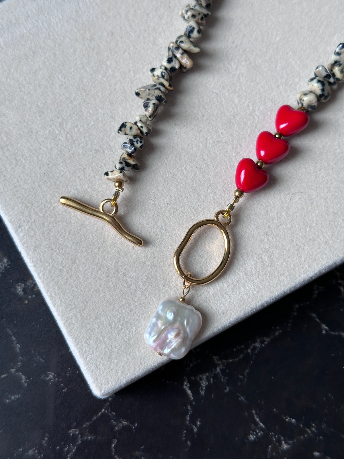 Perlenkette „Love“